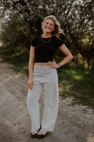 How to Wear Barrel Jeans - Allure Boutique WY