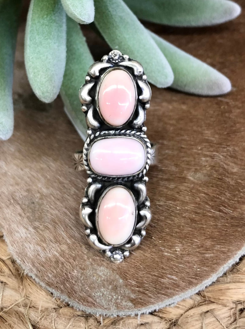 3 Stone Pink Conch Adjustable Ring