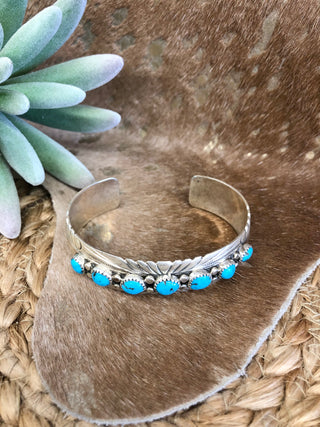 7 Stone Thick Etched Cuff