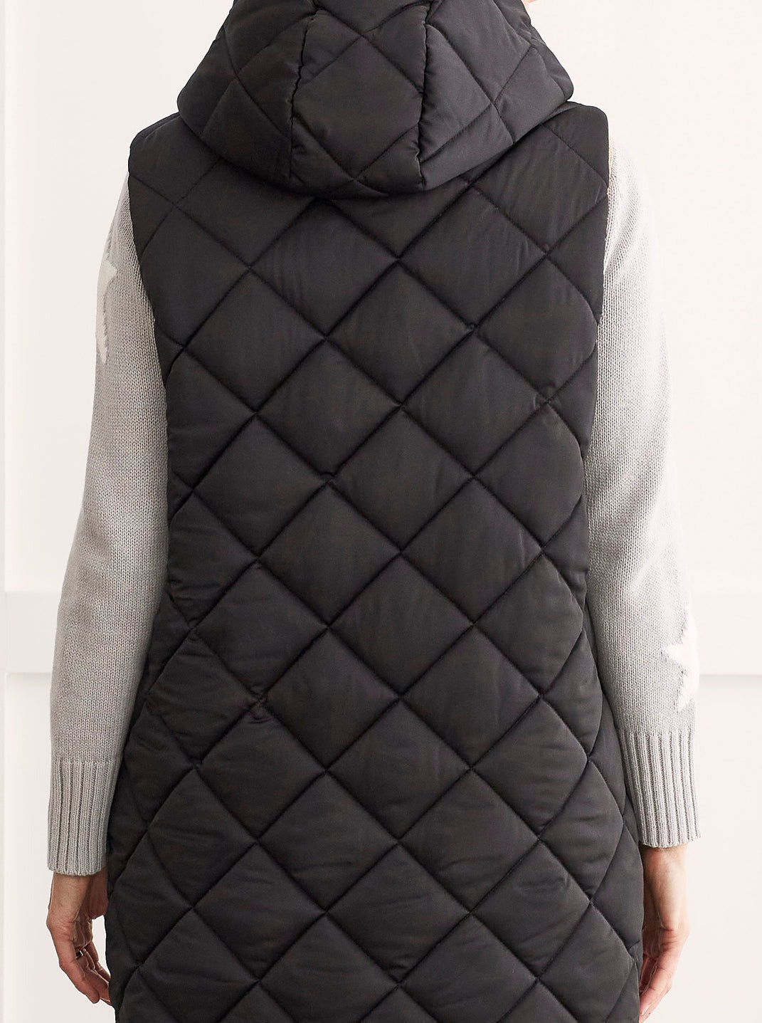 Reversible Beige and Black Cropped Puffer Vest – TYAesthetics