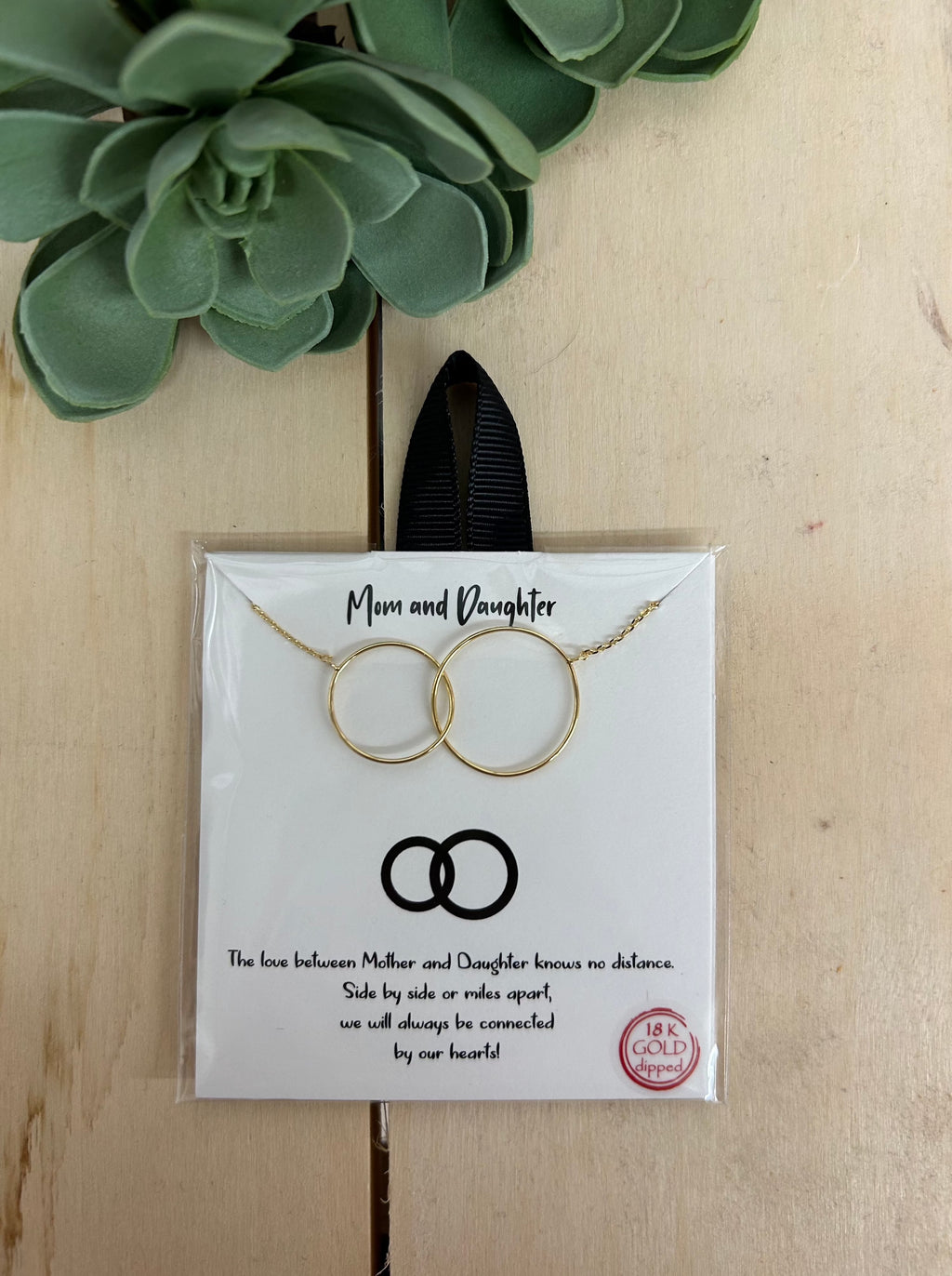 Gold Mom & Daughter Necklace