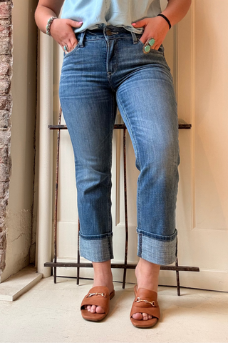 Silvie Perfect Rise Straight Leg  Crop Jean