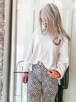 Horseshoe Print Contrast Trim Top