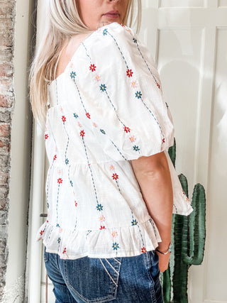Floral Embroidered Puff Sleeve Top