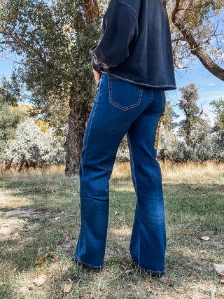 Front Seam Relaxed Flare Jean