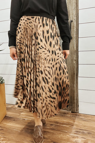 Mocha Leo Nostalgia Pleated Midi Skirt