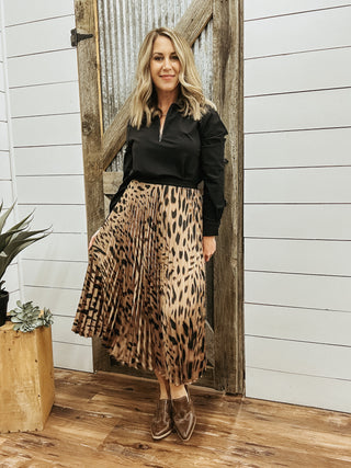Mocha Leo Nostalgia Pleated Midi Skirt