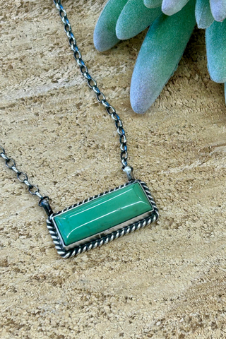 Green Kingman Bar Necklace