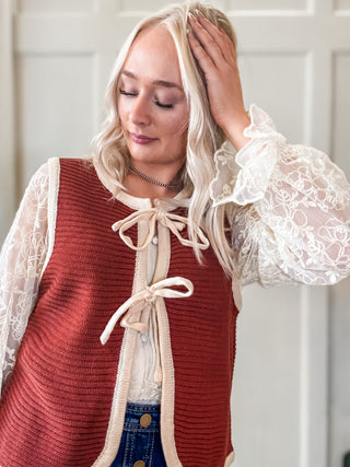 Contrast Tie Front Knit Vest