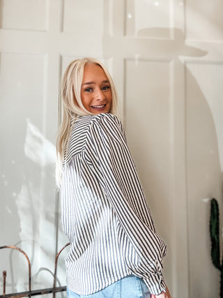 Stripe Scallop Trim Detail Puff Sleeve Blouse