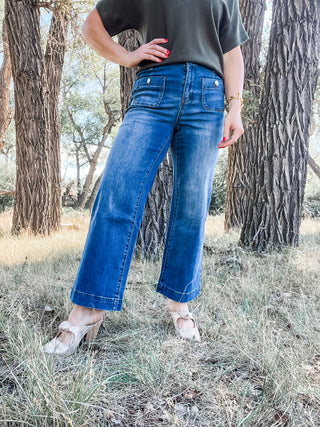 Sophia Curvy Super Straight Ankle Jean