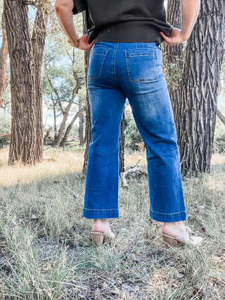 Sophia Curvy Super Straight Ankle Jean