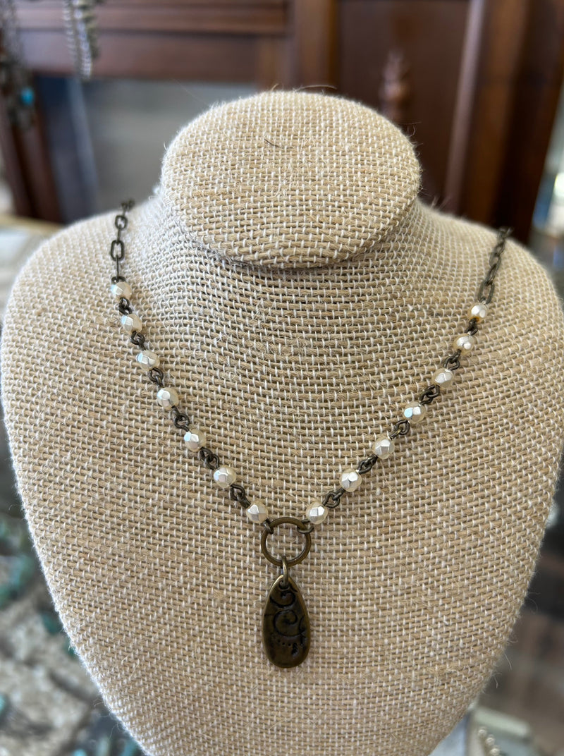 Picnic Pearl with Teardrop Necklace