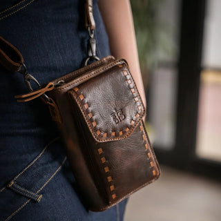 Bandera Quickdraw Crossbody Wallet - Chocolate