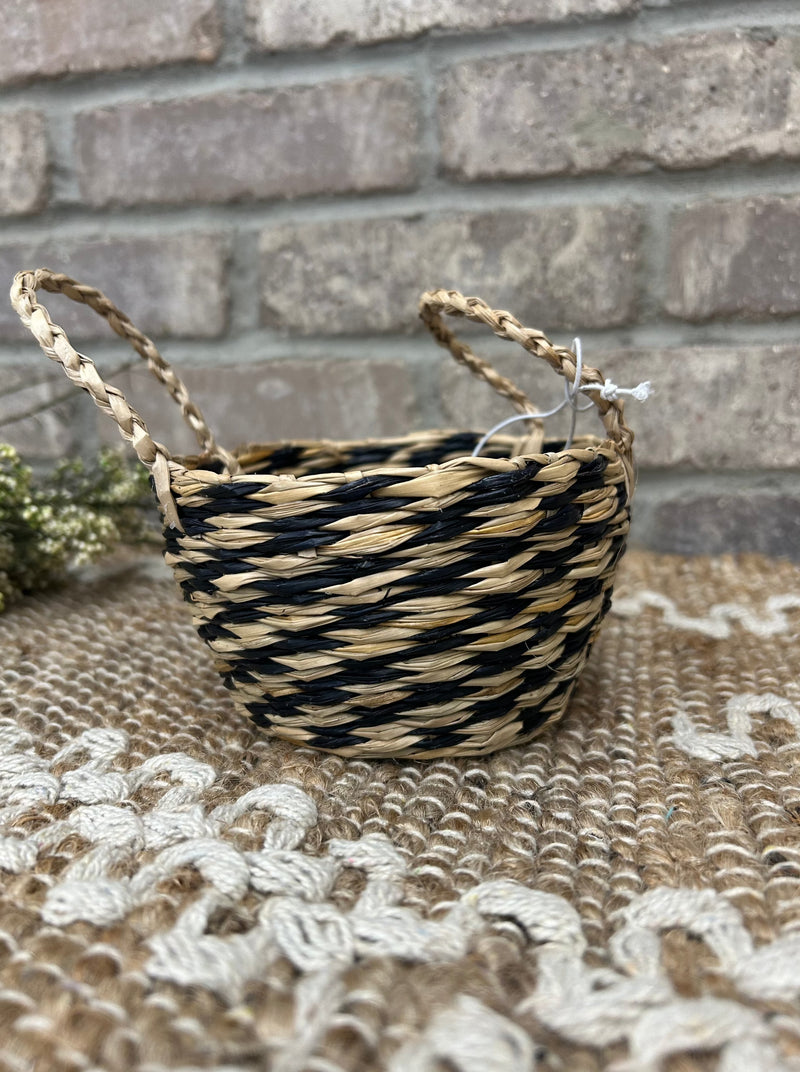Small Woven Seagrass Basket with Handles