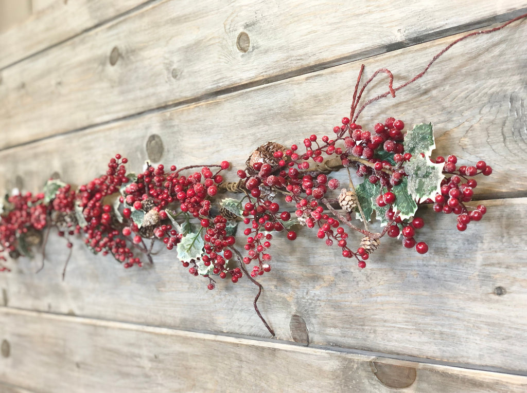 Sparkling Variegated Holly with Berries Garland