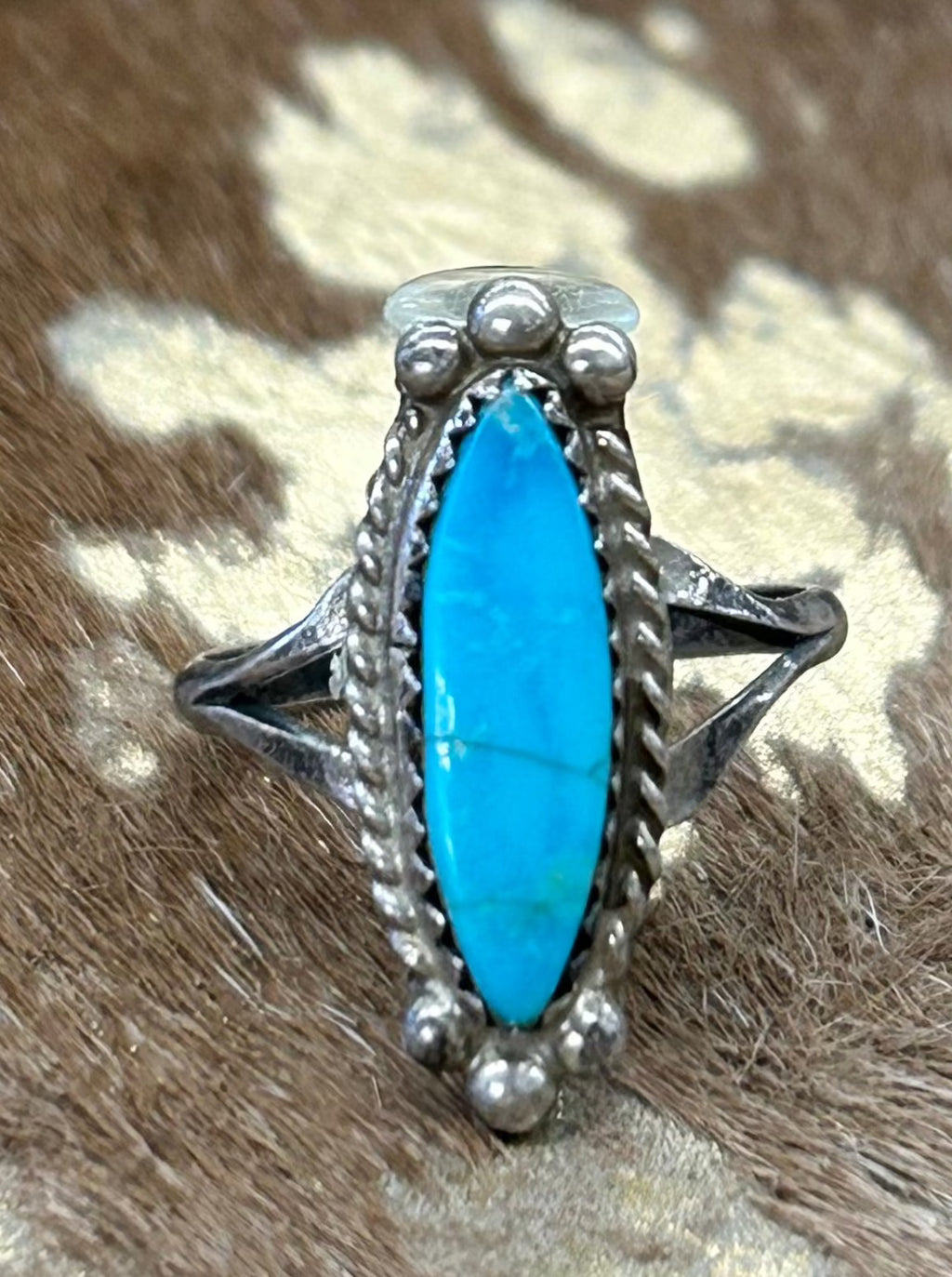 Vintage 6 Dot and Oval Turquoise Ring Size 6.5