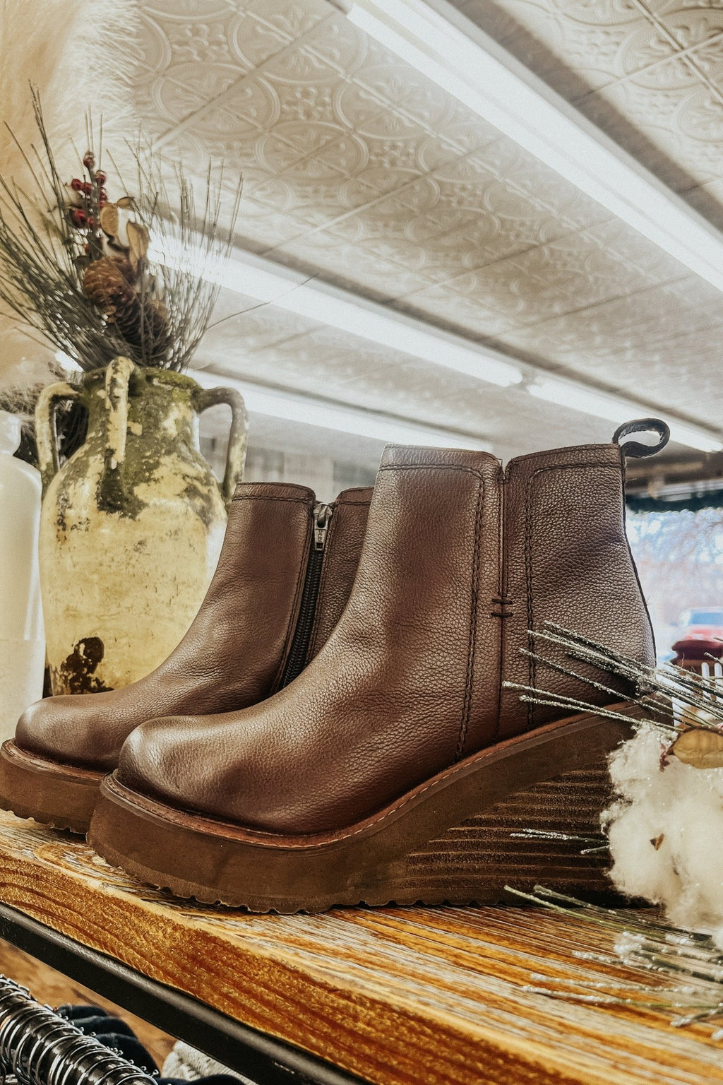 Comet Ride Platform Shoe – Allure Boutique WY