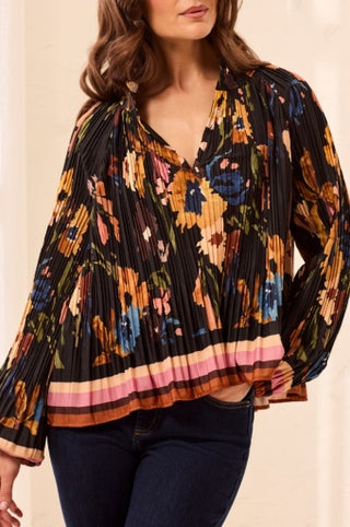 Long Sleeve Blouse with Ruffle Collar