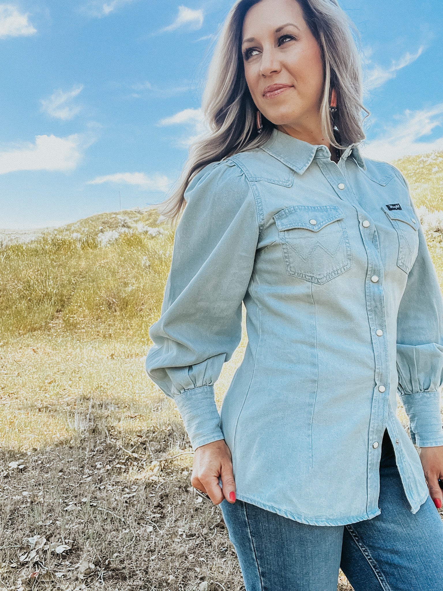 Wrangler Women's Long Sleeve Western Snap Denim Shirt - L - Blue
