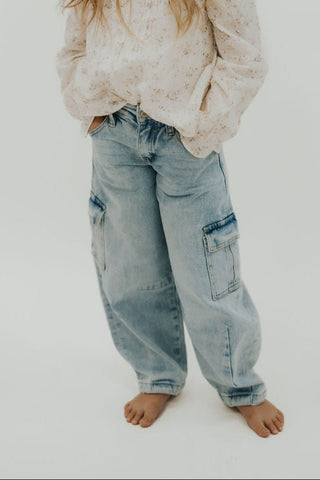 Girls Low Slung Horseshoe Fit Jeans - Allure Boutique WY