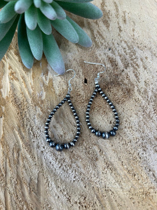 Graduated Navajo Pearl Teardrop Earring - Allure Boutique WY