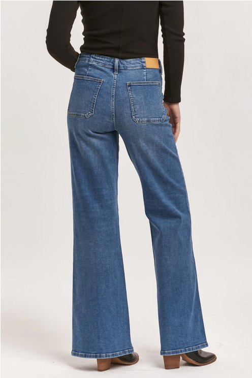 James Jeans - Allure Boutique WY