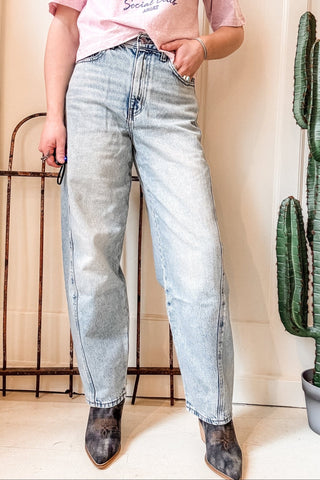 Jazmine Barrel Jeans - Allure Boutique WY