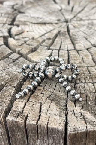 Navajo Pearl Bow Stretch Ring - Allure Boutique WY