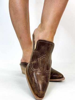 Saloon Western Mules Tan Crackle - Allure Boutique WY