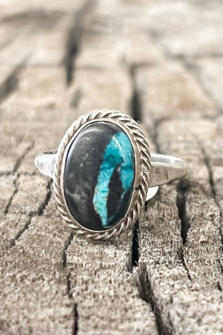 Single Stone Ring with Rope Detail - Allure Boutique WY