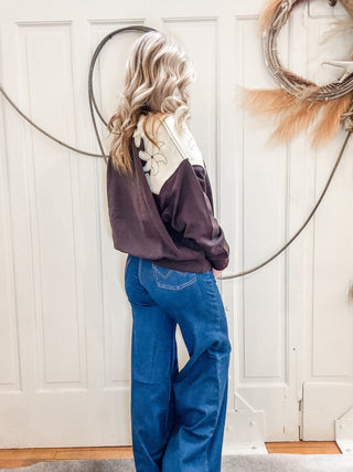 Wrangler X Lainey Wilson Crewneck Sweatshirt - Allure Boutique WY